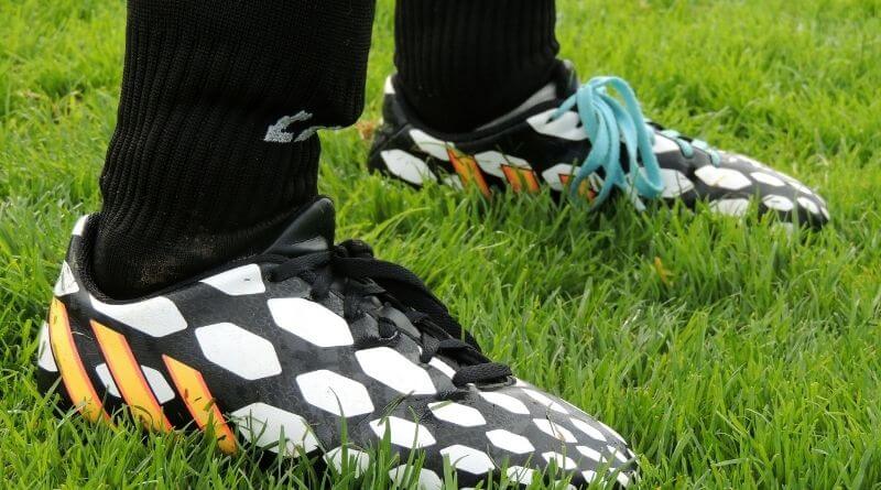 Adida F50 Soccer Cleats Does colour of soccer cleats matter