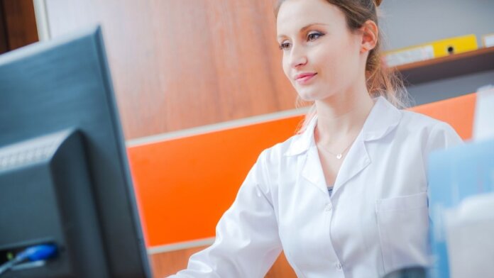 Medical office staff performance reviews Everything you need to know