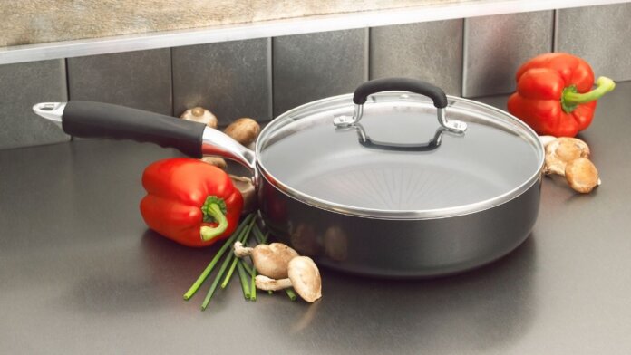 What Features to Look for in a Saute Pan
