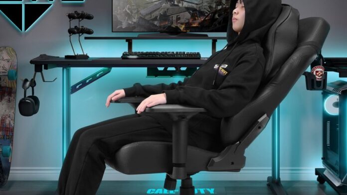 Why The Eureka Ergonomic Warzone BLACK Gaming Chair Is Perfect For Streamers
