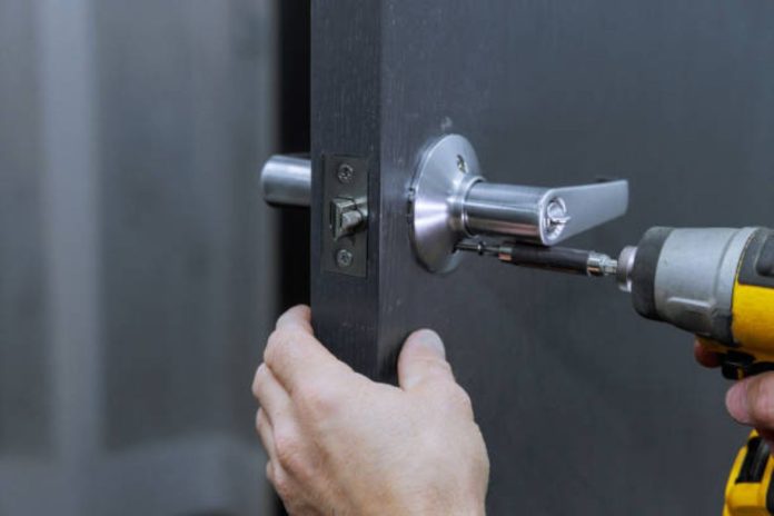 10 Tips for Getting Back into Your House When You're Locked Out