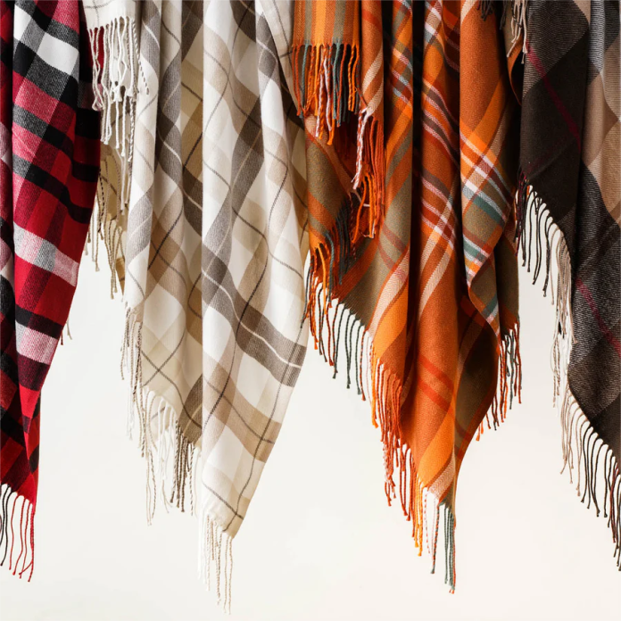 How to Style a Plaid Throw Blanket for a Cozy and Timeless Look