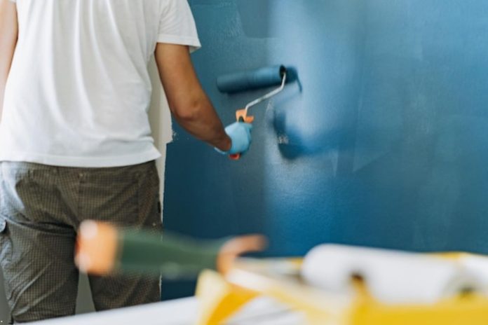 Tips for Hiring the Right Commercial Painter Near Me